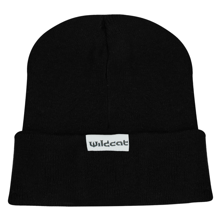 Gorro Beanie negro con borde doblado y logo de Wildcat sobre fondo blanco