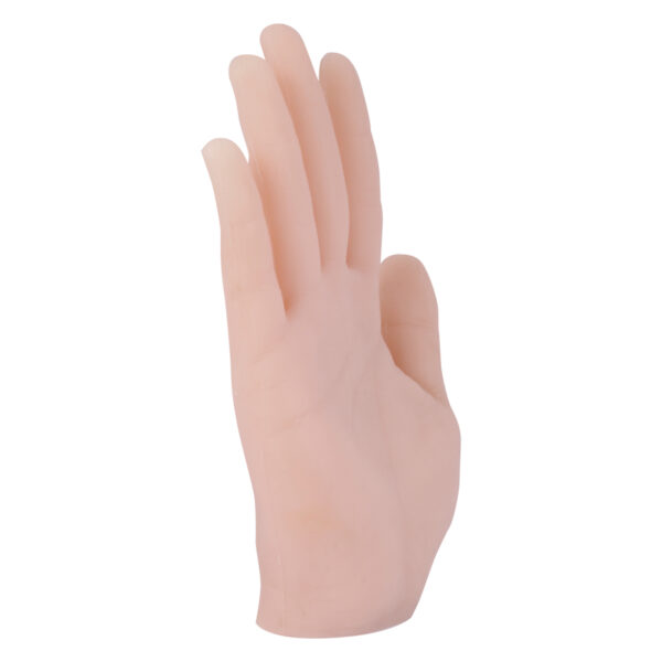 Mano de práctica para tatuajes de silicona beige sobre fondo blanco