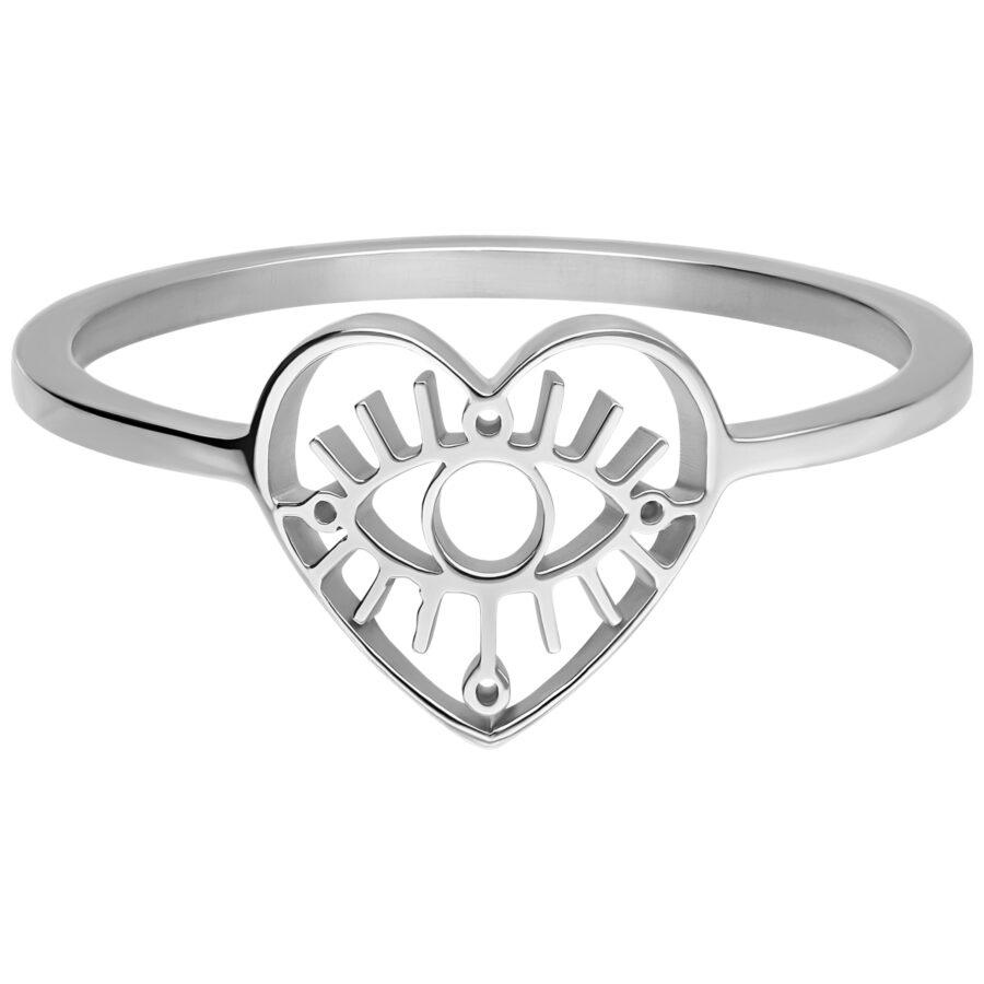 Anillo plateado en forma de corazón con motivo de ojo sobre fondo blanco