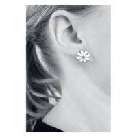 Daisy Earstuds