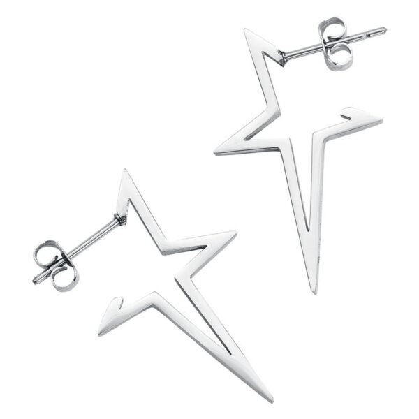Pendientes de estrella plateados de acero quirúrgico 316L sobre fondo blanco