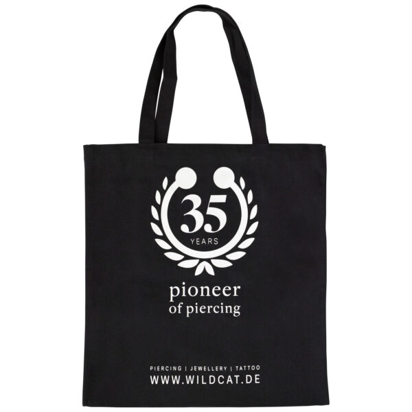 Bolsa de algodón negra con logo de Wildcat y texto sobre fondo blanco