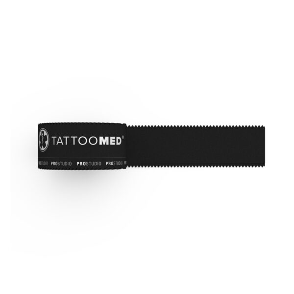 Cinta Pro Studio Negra Tattoomed sobre fondo blanco