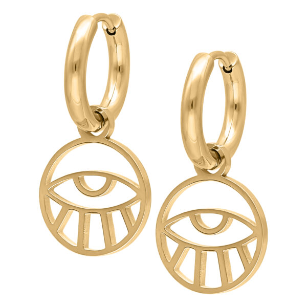 Par de aros dorados con colgante de ojo sobre fondo blanco