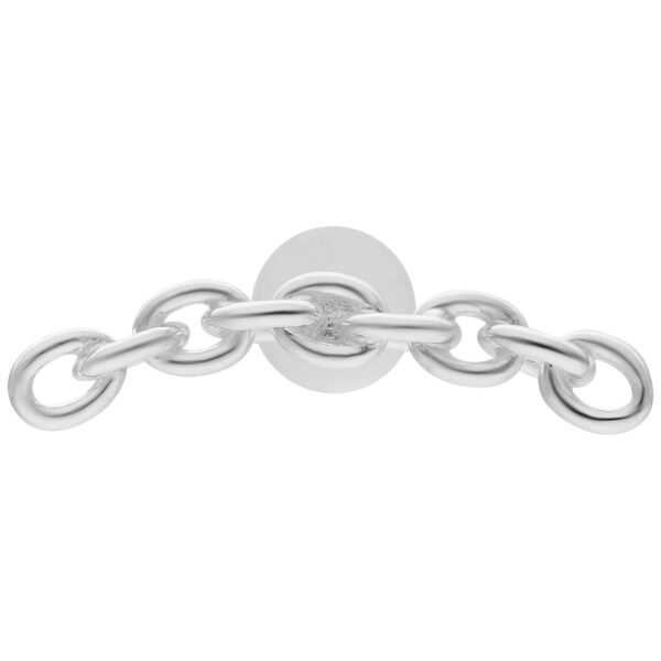 Labret plateado con cadena de ancla, sistema Push Fit, sobre fondo blanco