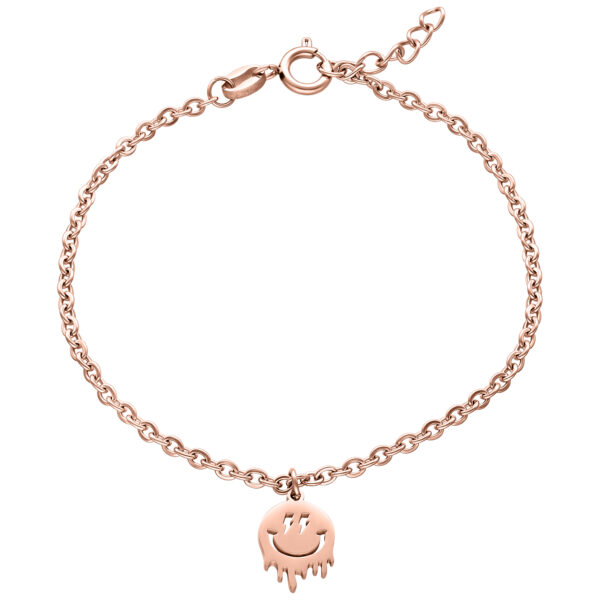 Pulsera de oro rosa con colgante de smiley sobre fondo blanco