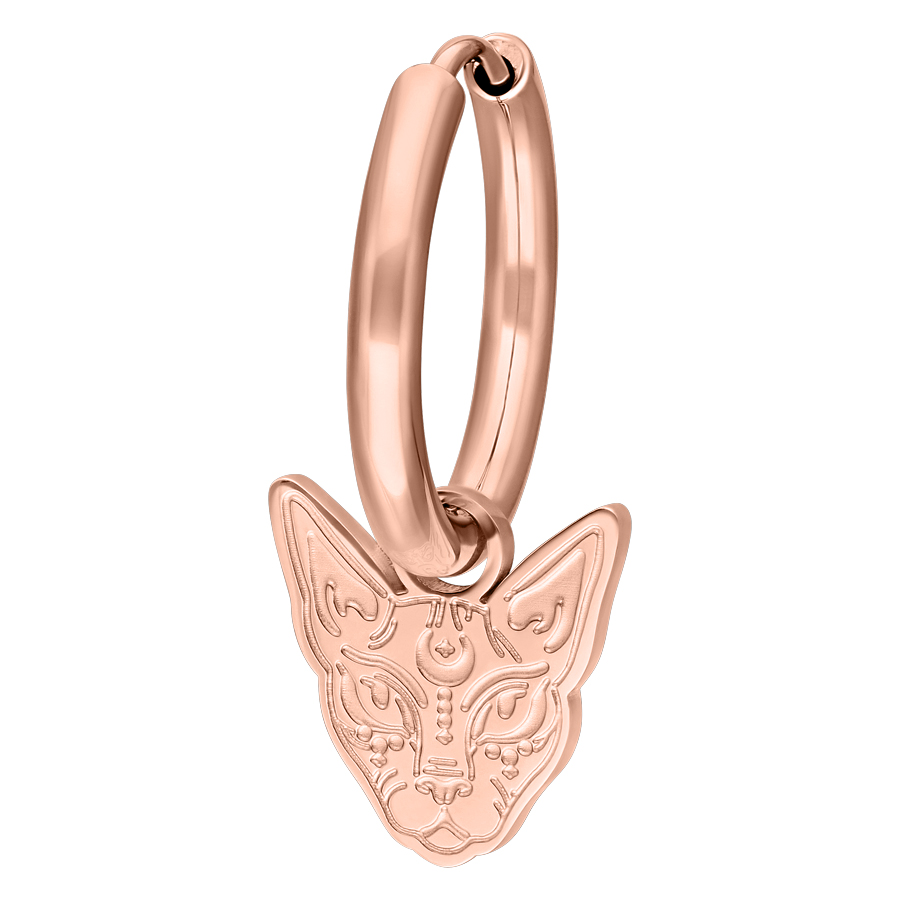 Roségoldene Little Sphynx Creolen Roségoldene Creole mit Sphynx Anhänger auf weißem Hintergrund