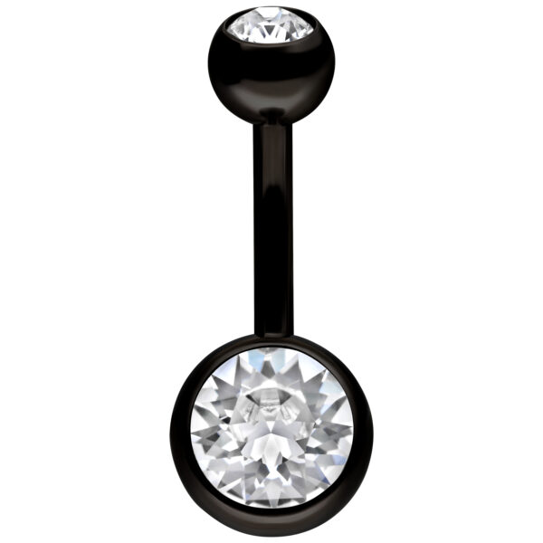 Piercing de ombligo de titanio negro con cristal claro sobre fondo blanco