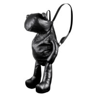 Schwarzer Bär Rucksack aus Kunstleder mit verstellbaren Trägern auf weißem Hintergrund