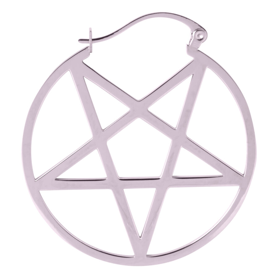 Aro negro con diseño de pentagrama sobre fondo blanco