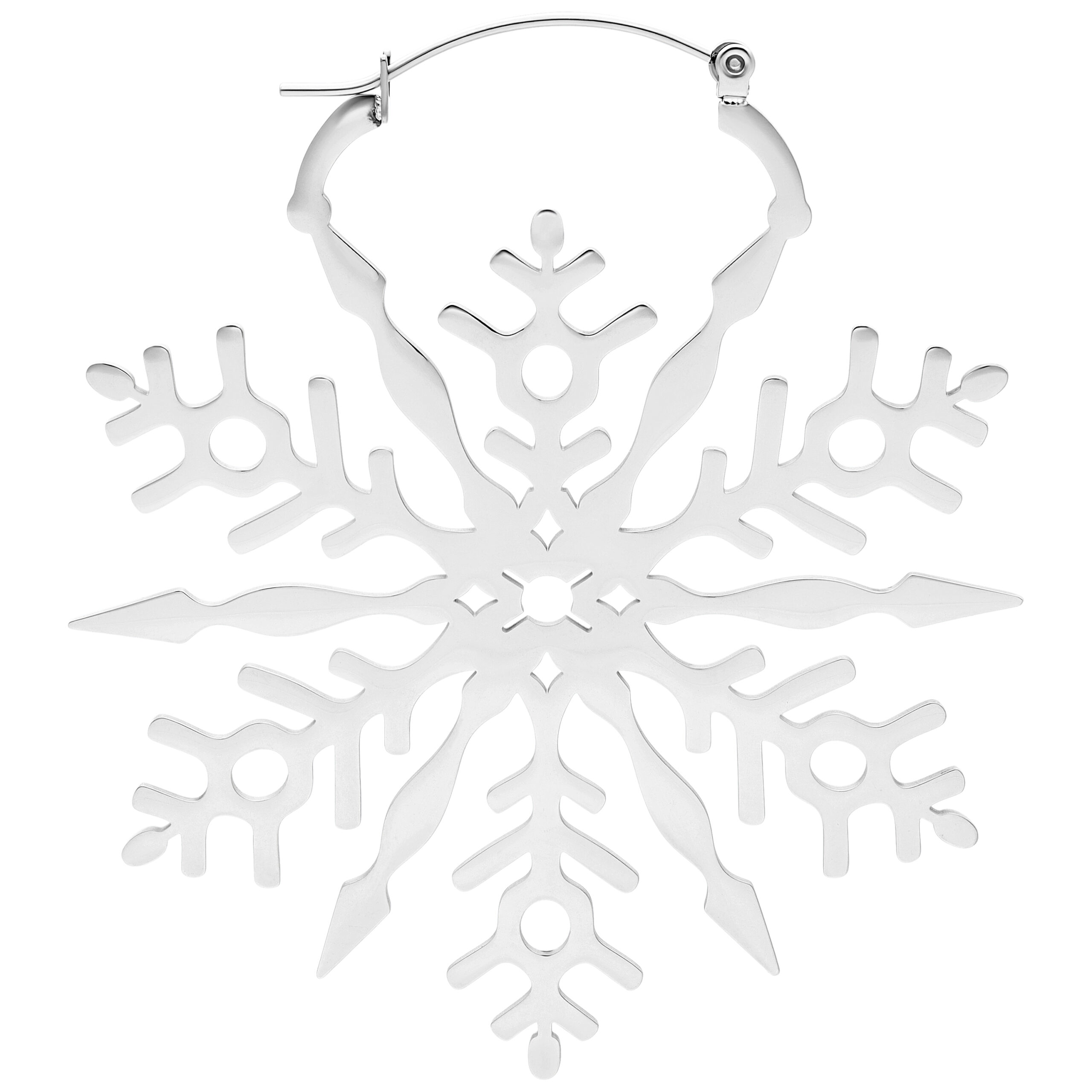 Pendientes de copos de nieve plateados de acero quirúrgico Pendientes plateados en forma de copo de nieve sobre fondo blanco