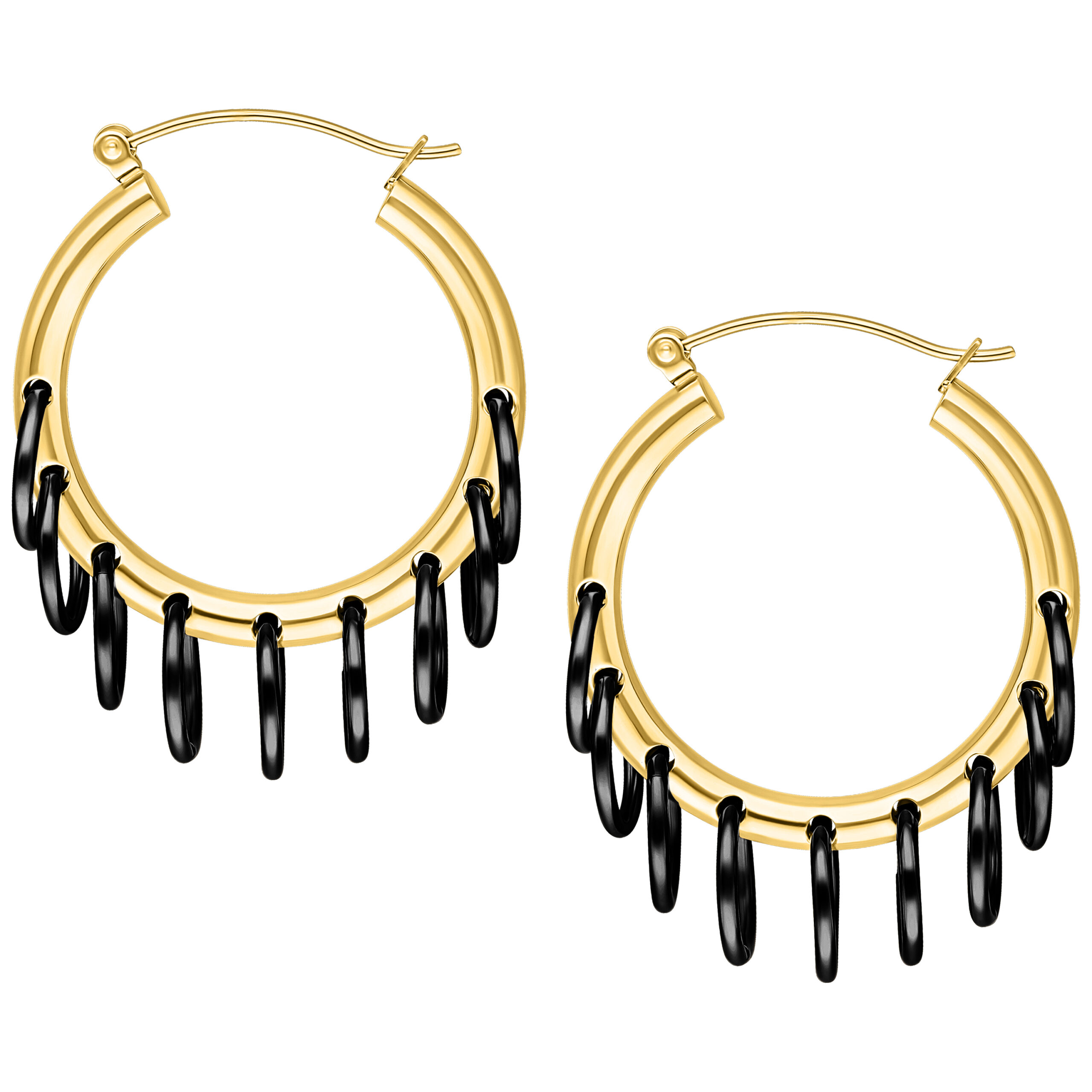 Goldene Ohrringe mit mehreren schwarzen Ringen auf weißem Hintergrund