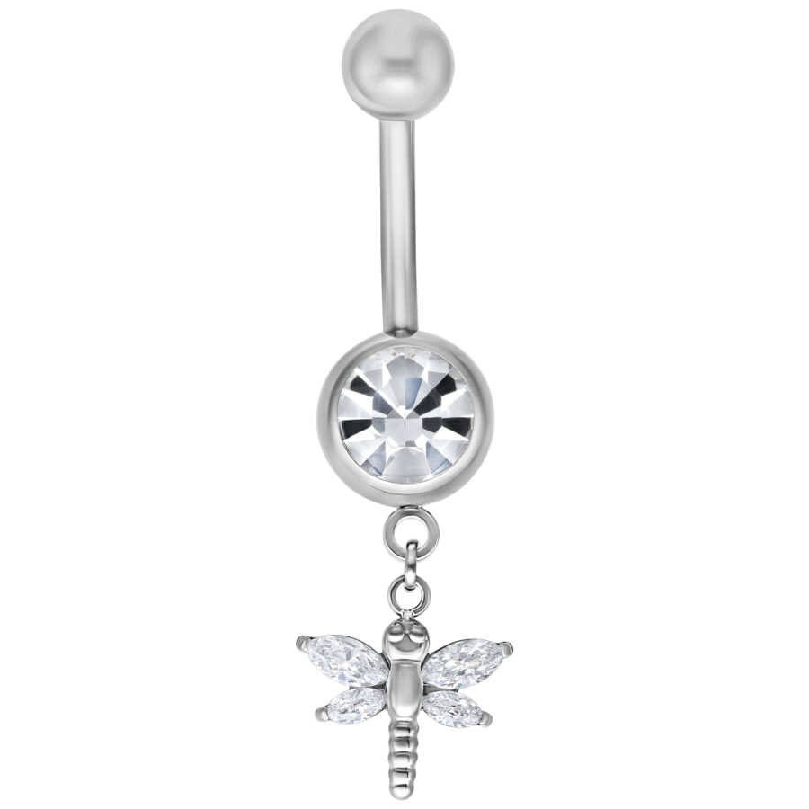 Piercing de ombligo plateado con colgante de libélula y cristal claro sobre fondo blanco