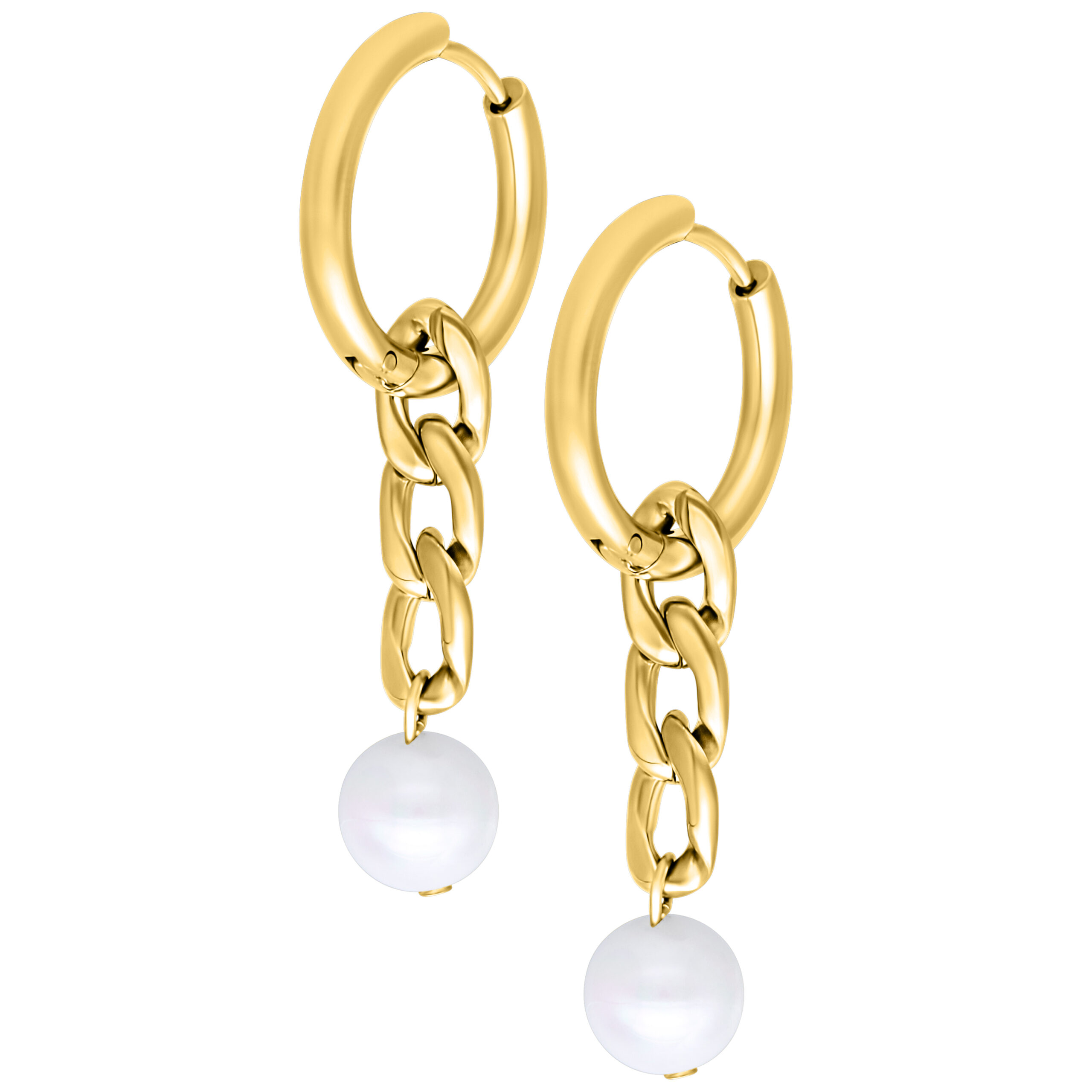 Aros dorados con colgante de perlas Dos aros dorados con cadenas y perlas blancas sobre fondo blanco