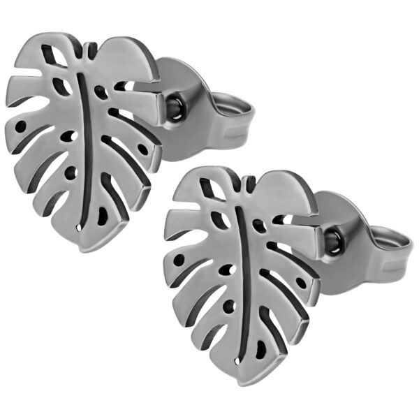 Pendientes Monstera plateados sobre fondo blanco