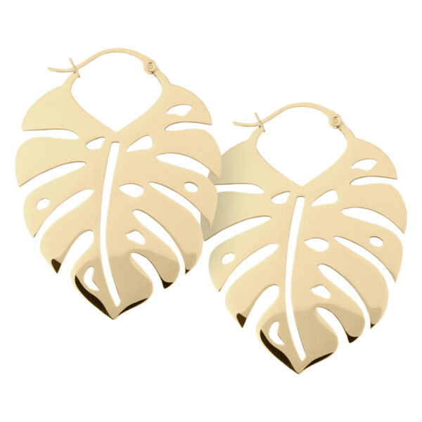 Aros de Monstera dorados de acero quirúrgico sobre fondo blanco