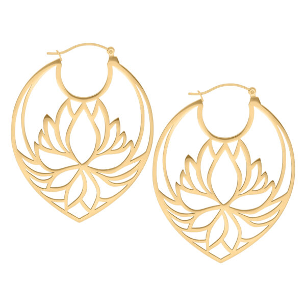 Pendientes Lily Hoops dorados y brillantes con diseño de loto sobre fondo blanco