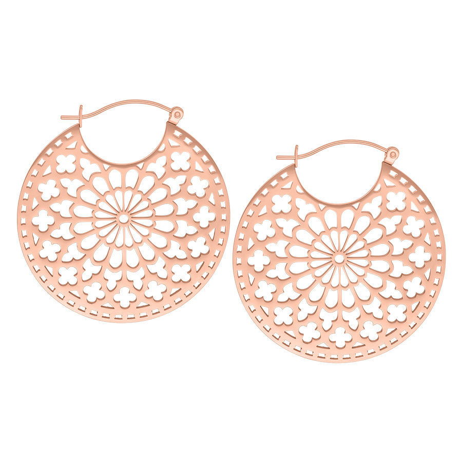 Roségoldene Cathedral Hoops Ohrringe mit filigranem Muster auf weißem Hintergrund