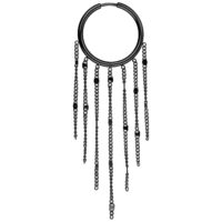 Aros negros con largos elementos de borlas sobre fondo blanco