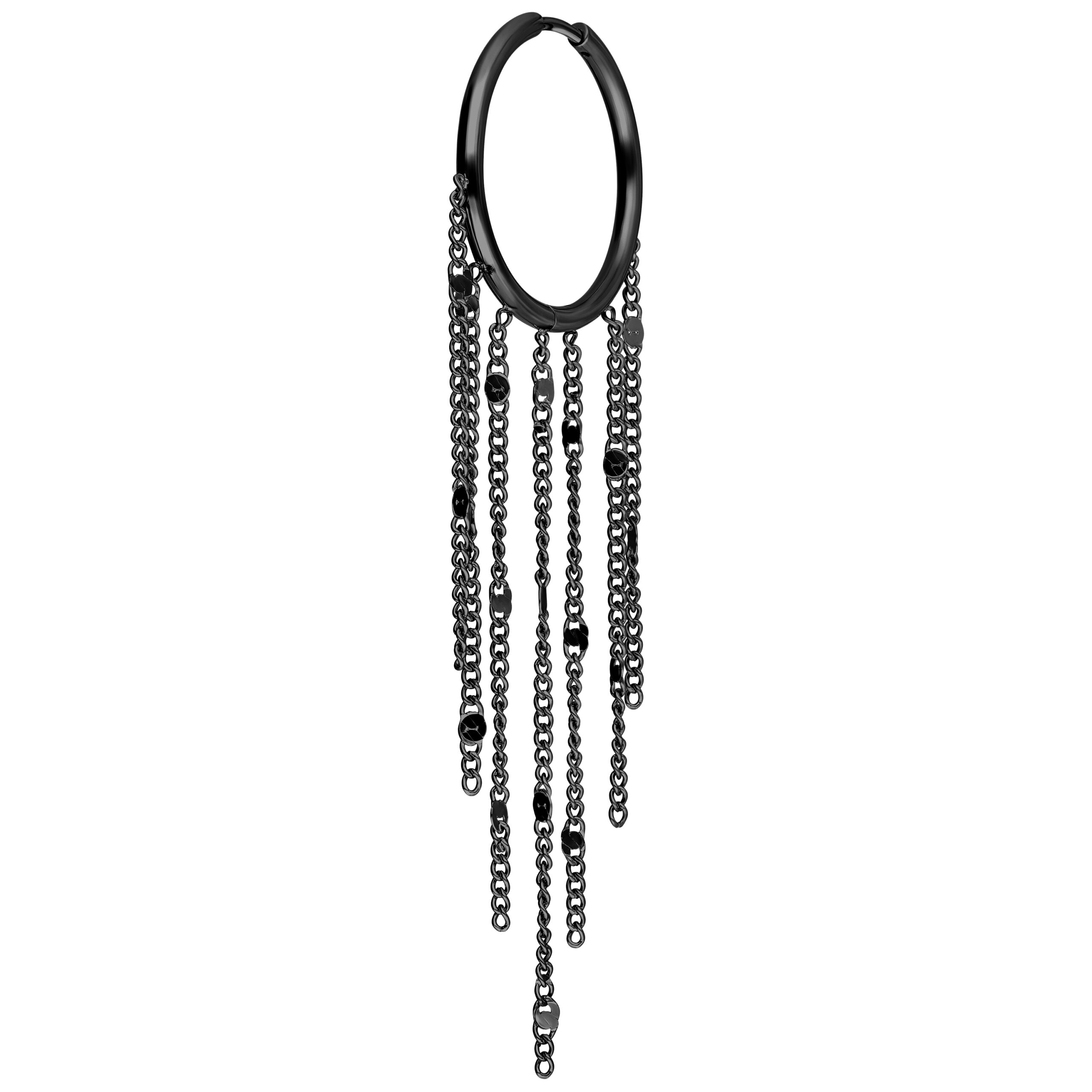 Aros negros con largas cadenas de borlas sobre fondo blanco