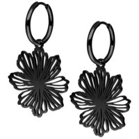 Aros negros con diseño de flores de acero quirúrgico sobre fondo blanco