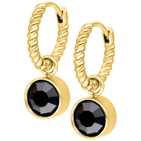 Aros dorados con cristal negro sobre fondo blanco