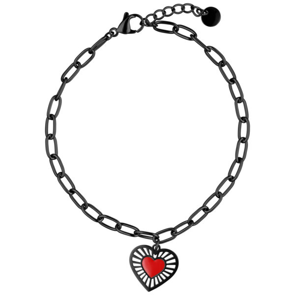 Pulsera negra de acero quirúrgico con colgante de corazón rojo sobre fondo blanco