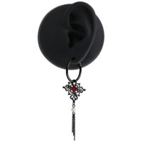 Schwarze Sacred Heart Ohrringe mit Anhänger Schwarzer Sacred Heart Hoop-Ohrring mit rotem Herz und Kette auf schwarzem Hintergrund