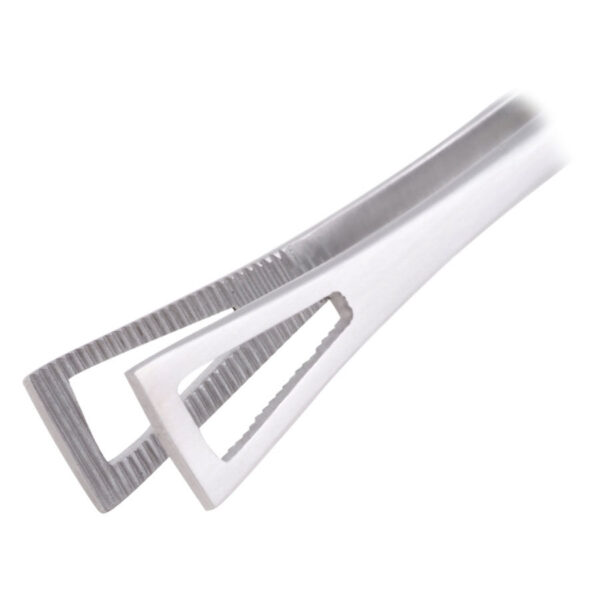 Herramienta de piercing Micro Duval de acero inoxidable plateado, primer plano