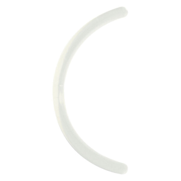 Barra de piercing curva semitransparente sobre fondo blanco