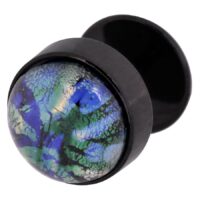 Schwarzer Fake Plug aus Chirurgenstahl mit buntem Steinmuster auf weißem Hintergrund