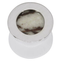 Plug de plata con incrustación redonda de Outback Jasper sobre fondo blanco
