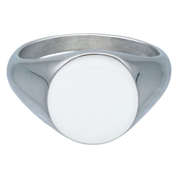 Anillo de plata de acero quirúrgico 316L sobre fondo blanco