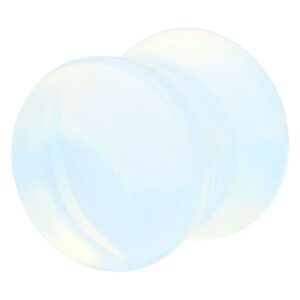 Plug de piedra blanco opal de Wildcat, tamaño 6,0 mm, sobre fondo blanco