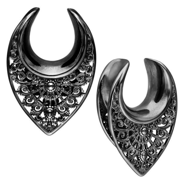Ear Saddles Orientales de metal negro con patrones delicados, tamaño 25mm