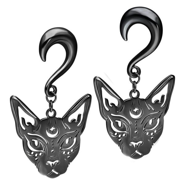 Pesas para orejas Sphynx negras de acero quirúrgico 316L sobre fondo blanco