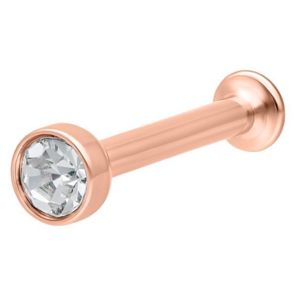 Labret de titan rosado con cristal claro sobre fondo blanco