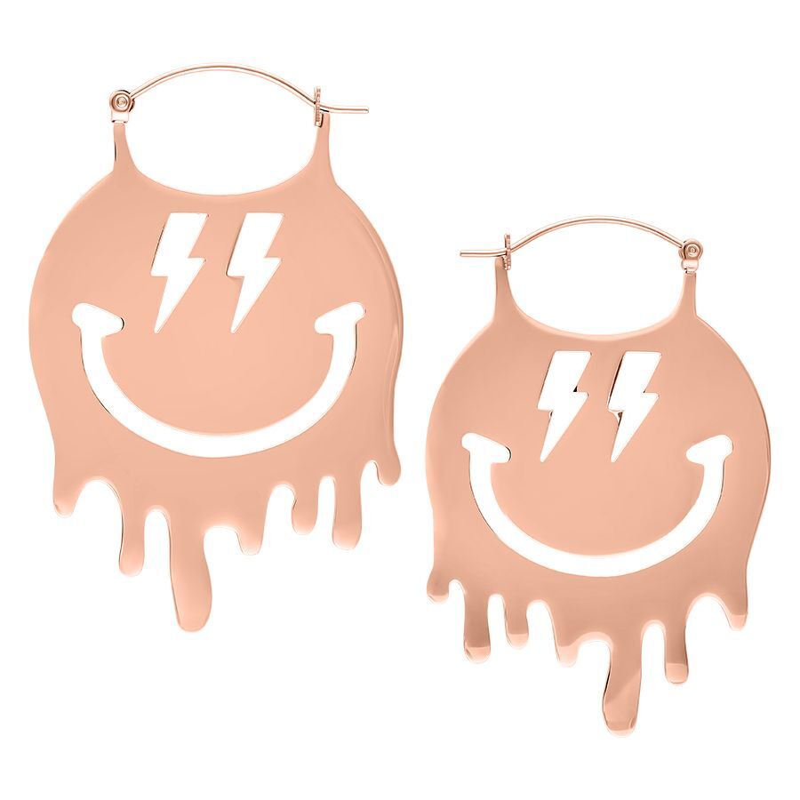 Roségoldene Smiley Big Hoops Ohrringe Roségoldene Ohrringe mit Smiley-Motiv und Blitzdesign auf weißem Hintergrund