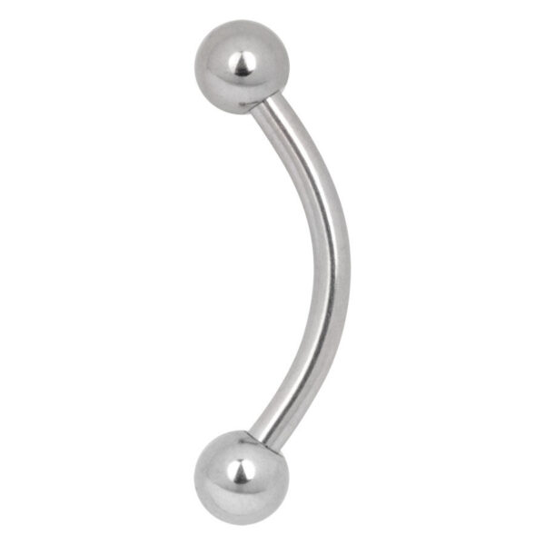 Piercing de titanio plateado curvado con dos bolas sobre fondo blanco