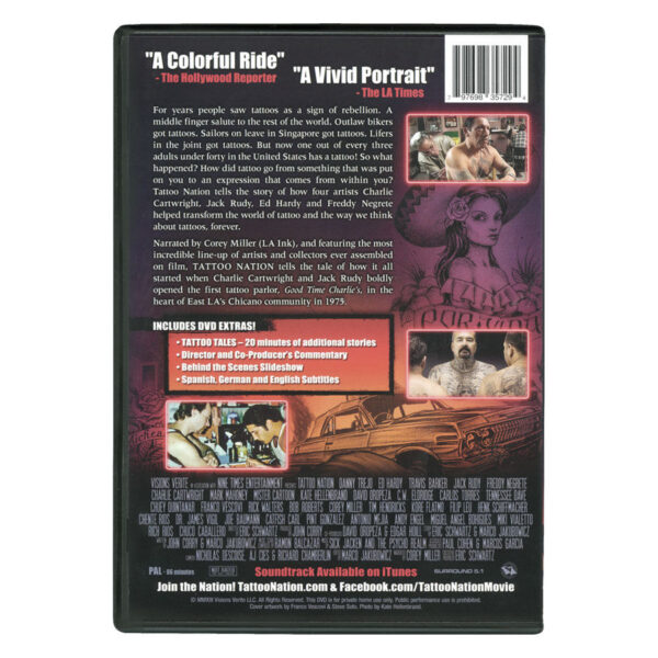 Parte trasera del DVD de Tattoo Nation con texto e imágenes, fondo negro