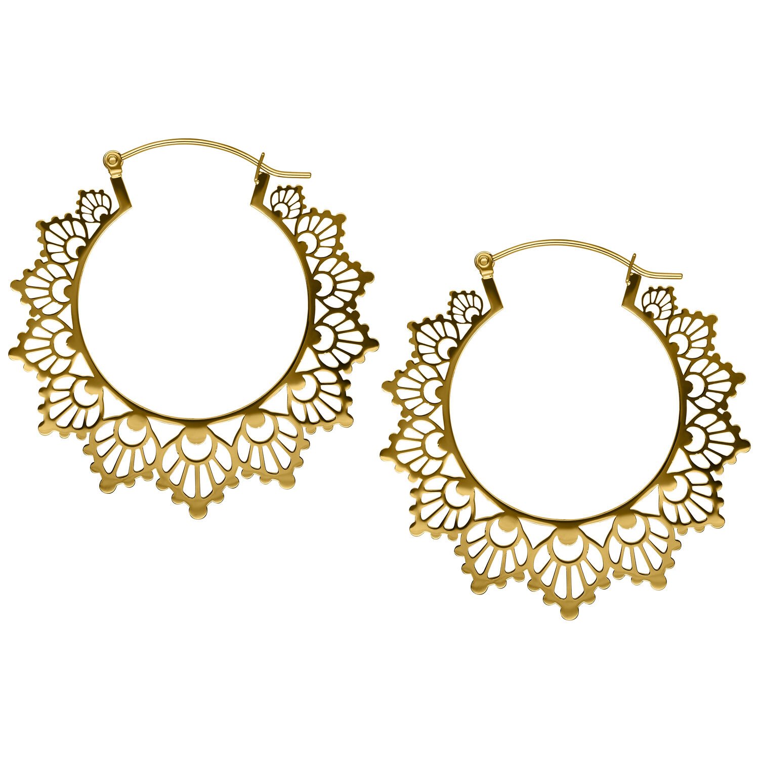 Aros dorados de girasol de acero quirúrgico Aros dorados en forma de girasol sobre fondo blanco