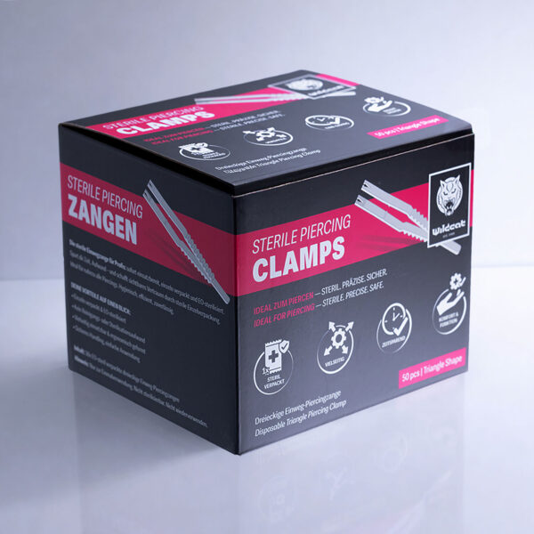 Caja negra con diseño rojo y blanco, logo de Wildcat, 50 pinzas para piercing triangulares estériles