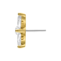 Aro de 14K Gold con Moissanite en forma de loto Vista lateral de aro de loto de oro con Moissanite claro sobre fondo blanco