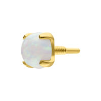 Colgante dorado con ópalo sintético redondo sobre fondo blanco