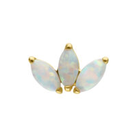 14K Gold Lotus Accesorio con Opalo Accesorio Lotus dorado con ópalo sintético sobre fondo blanco