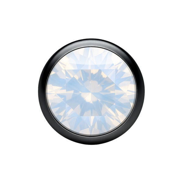 Bola de cristal de titanio negro con cristal blanco sobre fondo blanco