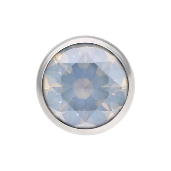Bola de cristal plateada con cristal blanco, tamaño 2,5 mm sobre fondo blanco