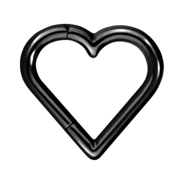 Clicker negro en forma de corazón de titanio sobre fondo blanco