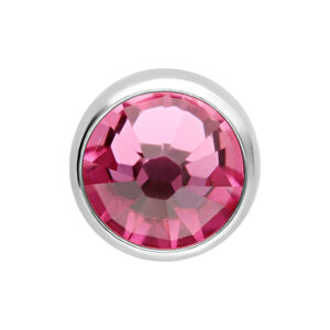 Ajuste de cristal rosa con montura plateada sobre fondo blanco