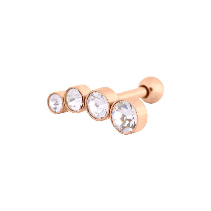 Barra para oreja de oro rosa con cuatro cristales claros sobre fondo blanco